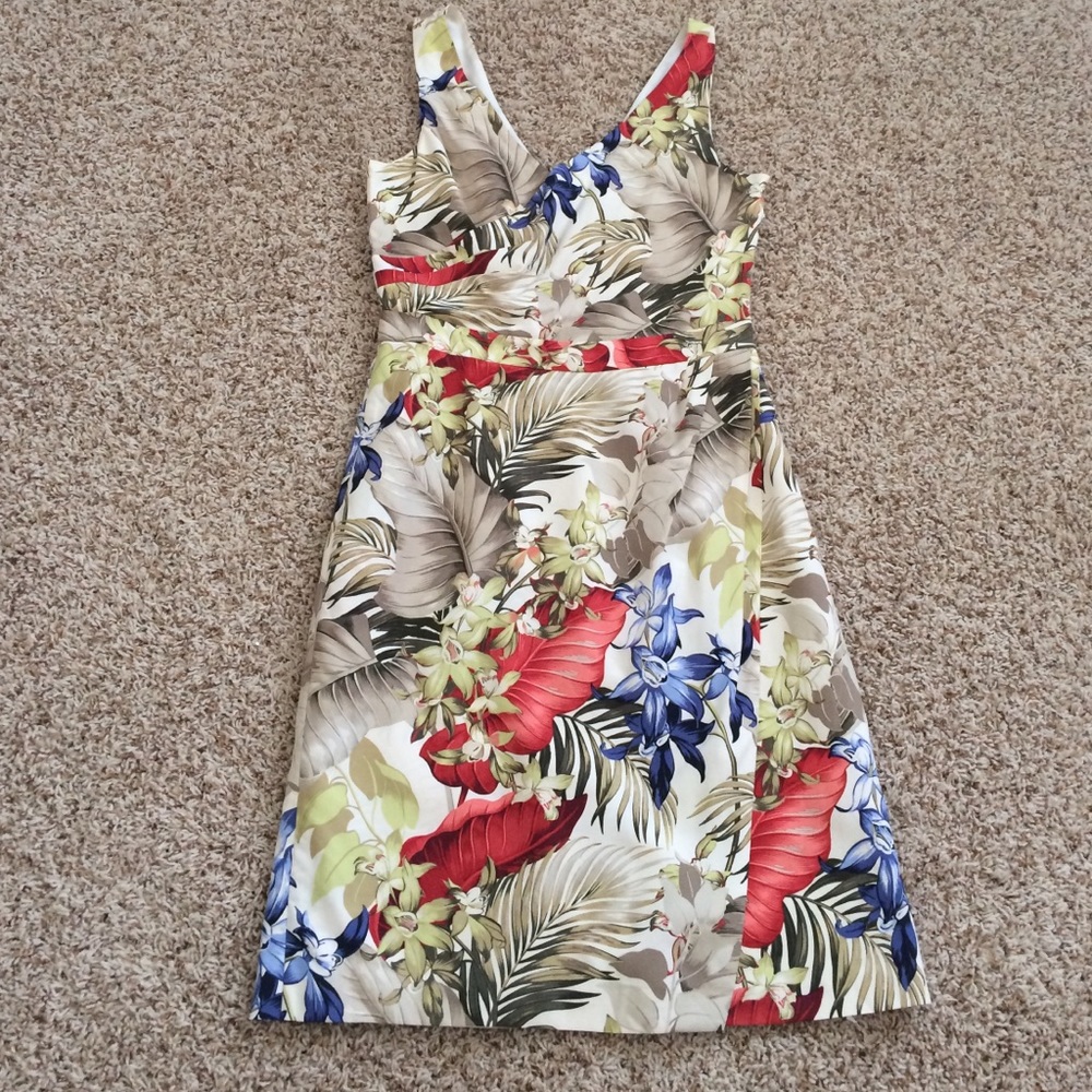 REDUCED!!🎉Tommy Bahama floral dress